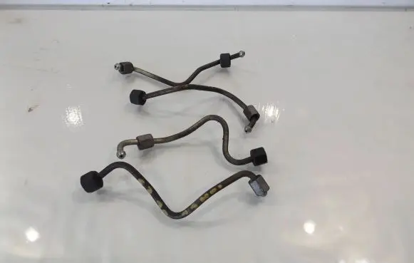 Citroen C3 Fuel injector supply line/pipe 