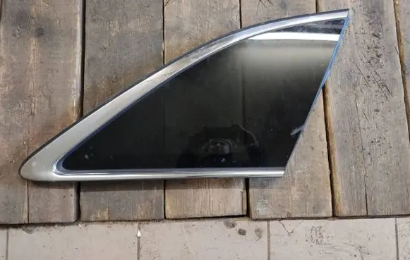 KIA Sorento Rear side window 43R000399 E000008 DOT748ASSM35
