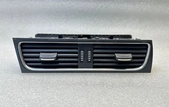 Audi A4 S4 B8 8K Dash center air vent grill 8T1820951B