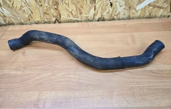 Volvo XC90 Engine coolant pipe/hose 30636887 SPA1N4937