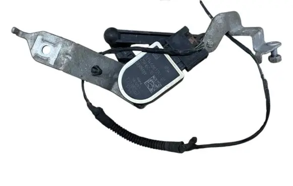 BMW 4 F36 Gran coupe Headlight/headlamp level sensor 6861351 37146861351