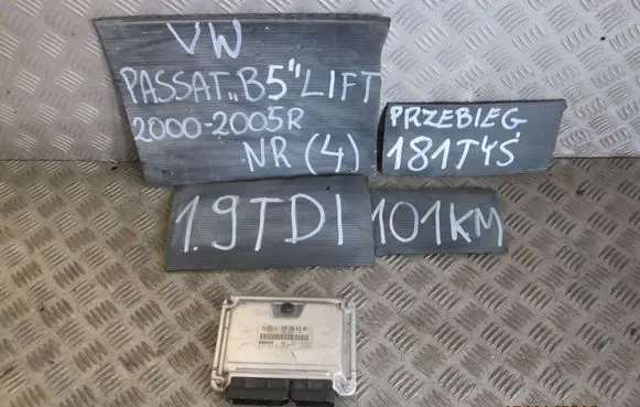 Volkswagen PASSAT B5.5 Engine control unit/module 038906019BM