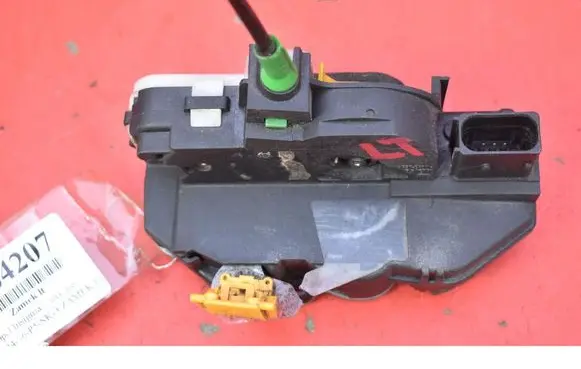 Opel Insignia A Rear door lock 