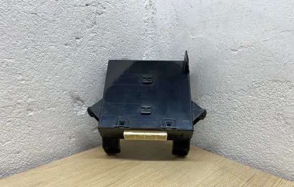 Subaru Legacy Comfort/convenience module 72343AJ040 177700313