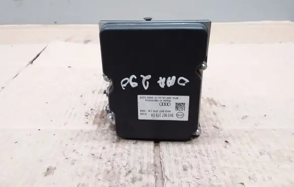 Audi A4 S4 B8 8K ABS Pump 8K0907379CK 8K0614517GM