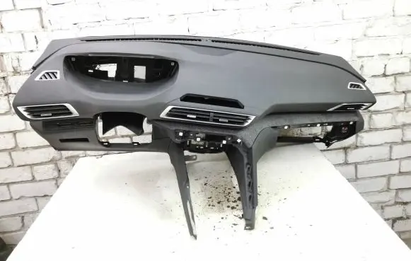 Peugeot 3008 II Dashboard 00218505