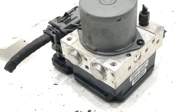 Hyundai Elantra VI ABS Pump 58900-F2500