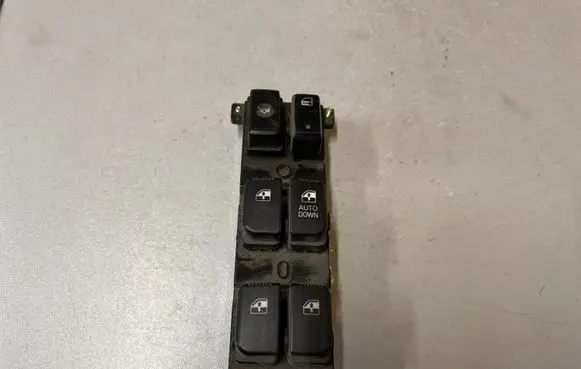 Hyundai Santa Fe Electric window control switch 935702850034