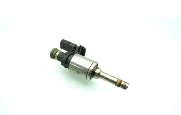 Volkswagen Golf VII Fuel injector 04E906036EGOLF