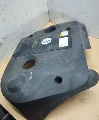 Volkswagen PASSAT B5.5 Engine cover (trim) 013222 038103925AP 03810325A