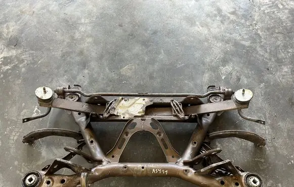 Volvo S90, V90 Rear subframe 