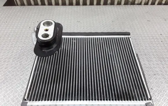Air conditioning (A/C) radiator (interior)