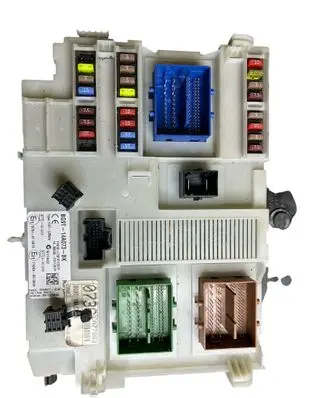 Ford Galaxy Fuse module BG9T14A073BK BG9T14A07 3659AF01125TP