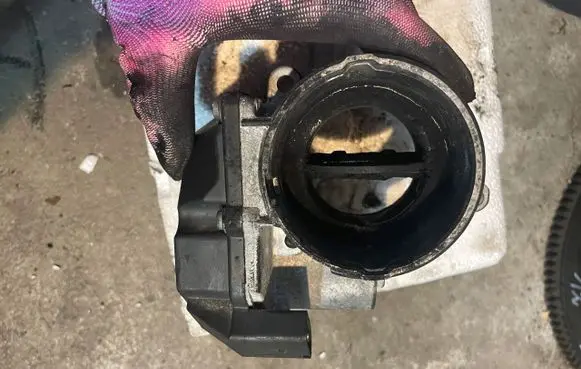 Seat Ibiza IV (6J,6P) Throttle valve 03G128063G