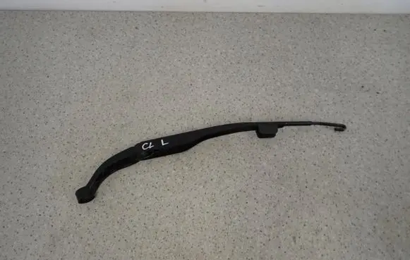Honda Accord Front wiper blade arm 