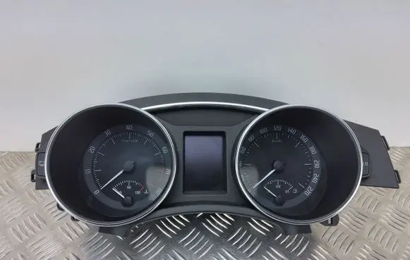 Skoda Superb B6 (3T) Speedometer (instrument cluster) 3T1920841L