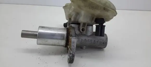 Volkswagen PASSAT B5.5 Master brake cylinder 6610