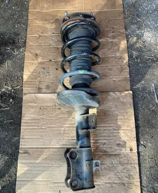 Suzuki Grand Vitara II Front shock absorber/damper