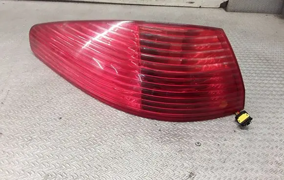 Peugeot 607 Rear/tail lights 96295392XX