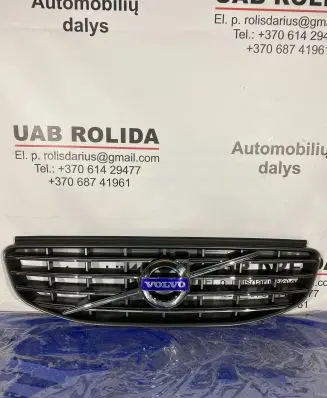 Volvo XC60 Front bumper upper radiator grill
