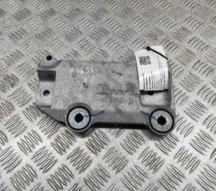 Peugeot 3008 III Engine mounting bracket 9840708580