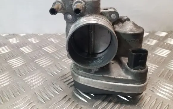 Audi A3 S3 8P Throttle valve 06F133062 408238