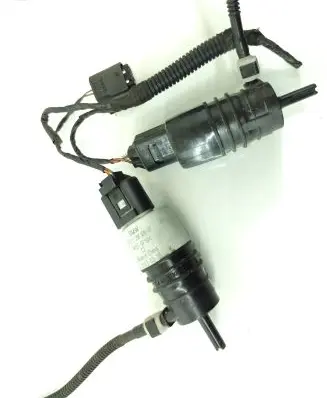 BMW 5 F10 F11 Windscreen/windshield washer pump 7298309 7310147