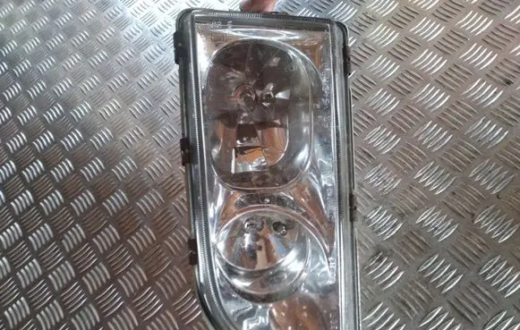 Volvo S40, V40 Headlight/headlamp