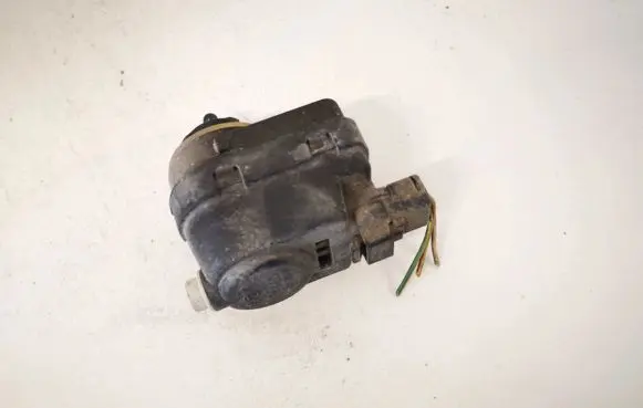 Headlight level adjustment motor