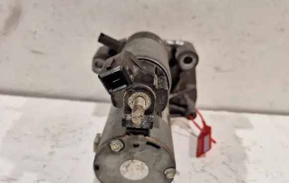 Citroen C3 Starter motor 9671530880