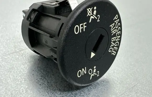 BMW 5 F10 F11 Passenger airbag on/off switch 9196886