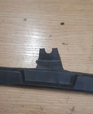 Front bumper lip