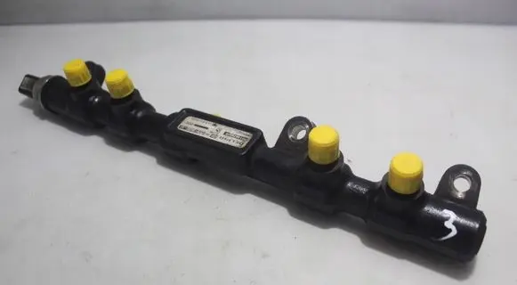Jaguar X-Type Fuel main line pipe