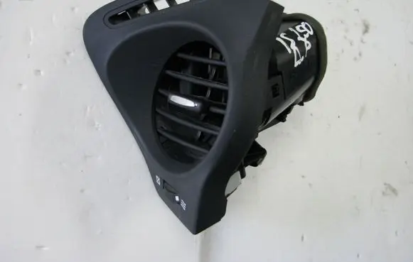 Lexus IS 220D-250-350 Dash center air vent grill 5565053030