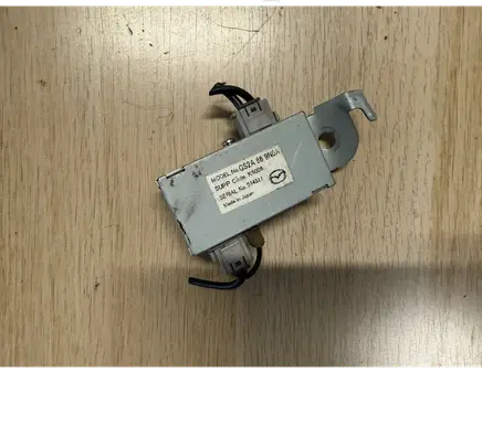 Mazda 6 Aerial antenna amplifier GS2A669N0A