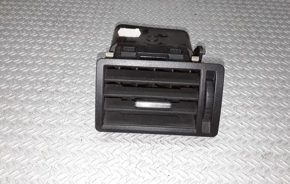 Ford Focus C-MAX Dashboard side air vent grill/cover trim 3M51R018B08