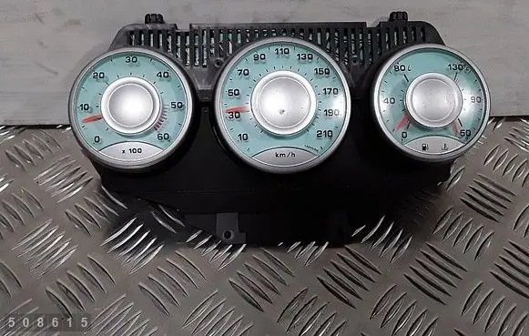 Speedometer (instrument cluster)