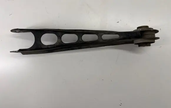 Chevrolet Camaro Rear control arm 23343126 84337449 84826388