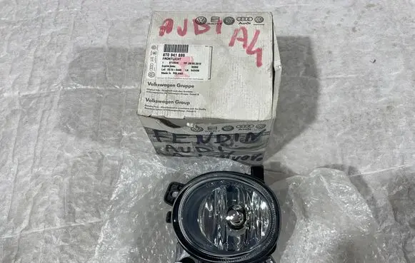 Audi A4 S4 B8 8K Front fog light 8T0941699 89073337 89205615