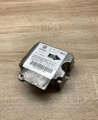 Opel Vectra B Airbag control unit/module 90569340