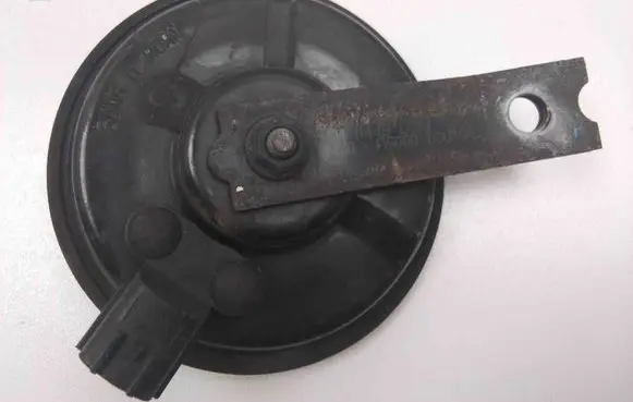 Hyundai i30 Horn signal 28R000172
