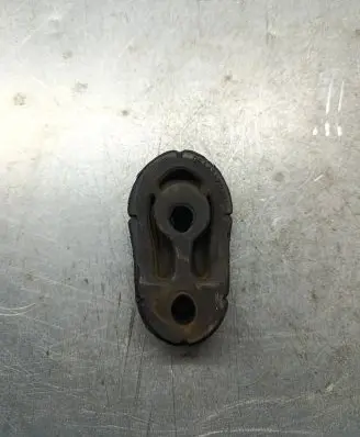 Dodge Durango Muffler mount bracket/holder 05147179AA