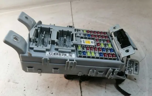 Hyundai i20 (GB IB) Fuse module 91950C8520