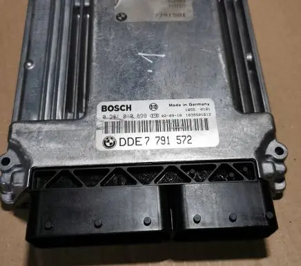 BMW 7 E65 E66 Engine control unit/module 7791572 1039S01612 0281010899