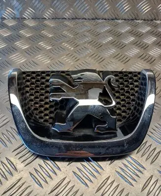 Peugeot 207 Front grill 96864156