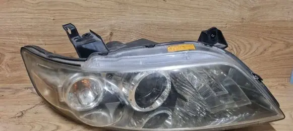 Infiniti FX Headlight/headlamp 7443