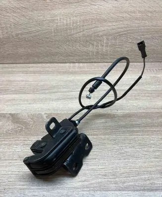 BMW i3 Rear door lock 7291033 A080105