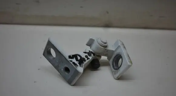 Audi A7 S7 4G Rear door lower hinge 4H0831402