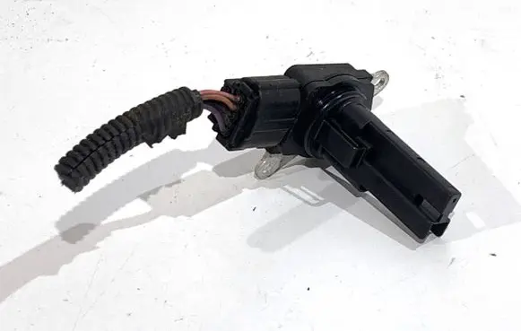 Toyota Auris 150 Mass air flow meter 2220431010