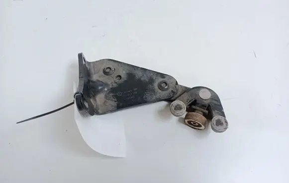 Volkswagen Transporter - Caravelle T5 Sliding door lower roller guide/hinge 7H0843398AA